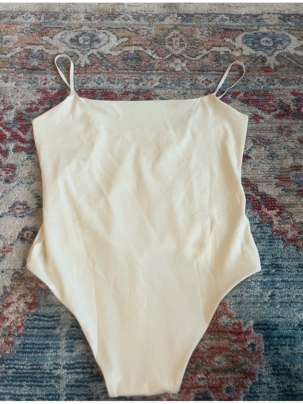 NWT-Athleta cream Bodymove Cami Bodysuit-small